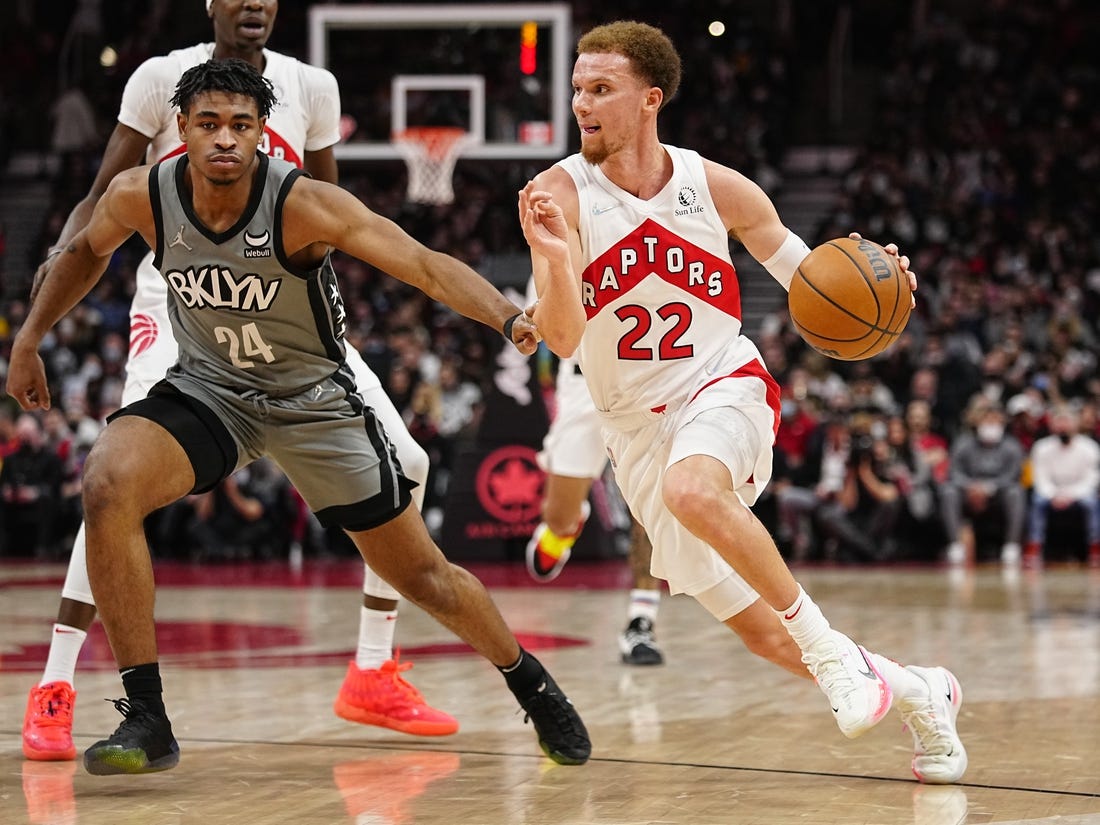 NBA: Report: Raptors pick up option on PG Malachi Flynn